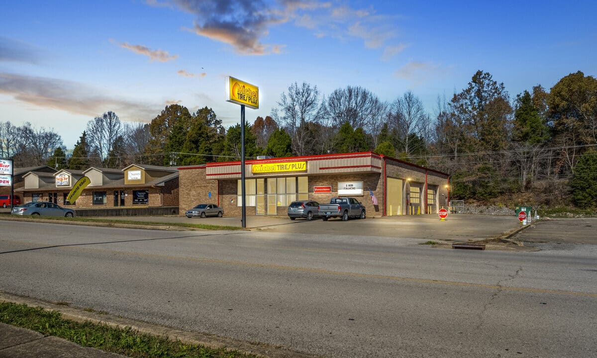 Commercial Property for Sale in Radcliff Kentucky 40160